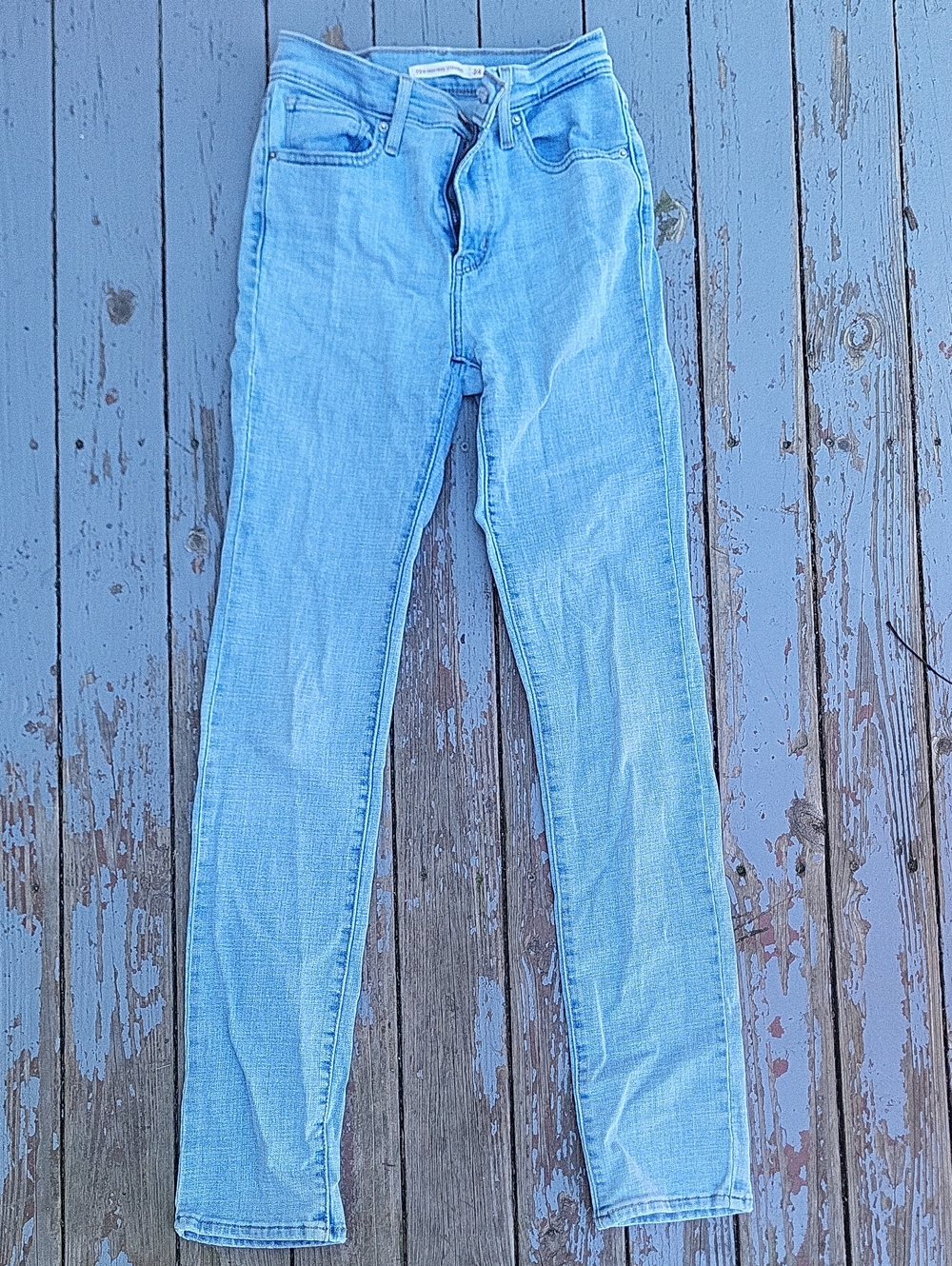 Levi's Light Blue Skinny Jeans - Women's